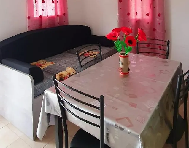 Onda Azzurra Kamp alanı *